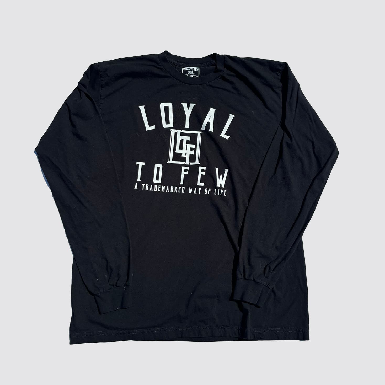 Cotton Long-Sleeve with Arch